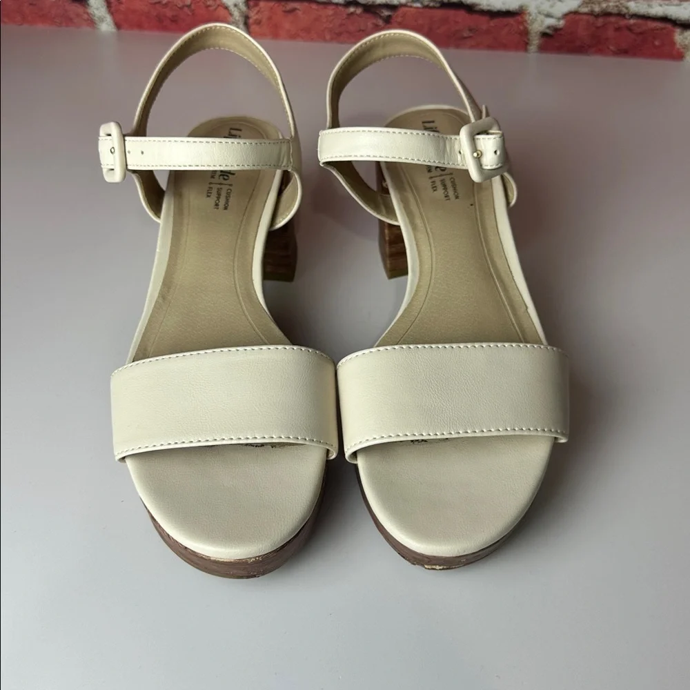 LifeStride Cream Platform Block Heel Sandals – Soft System Comfort size 7.5 M